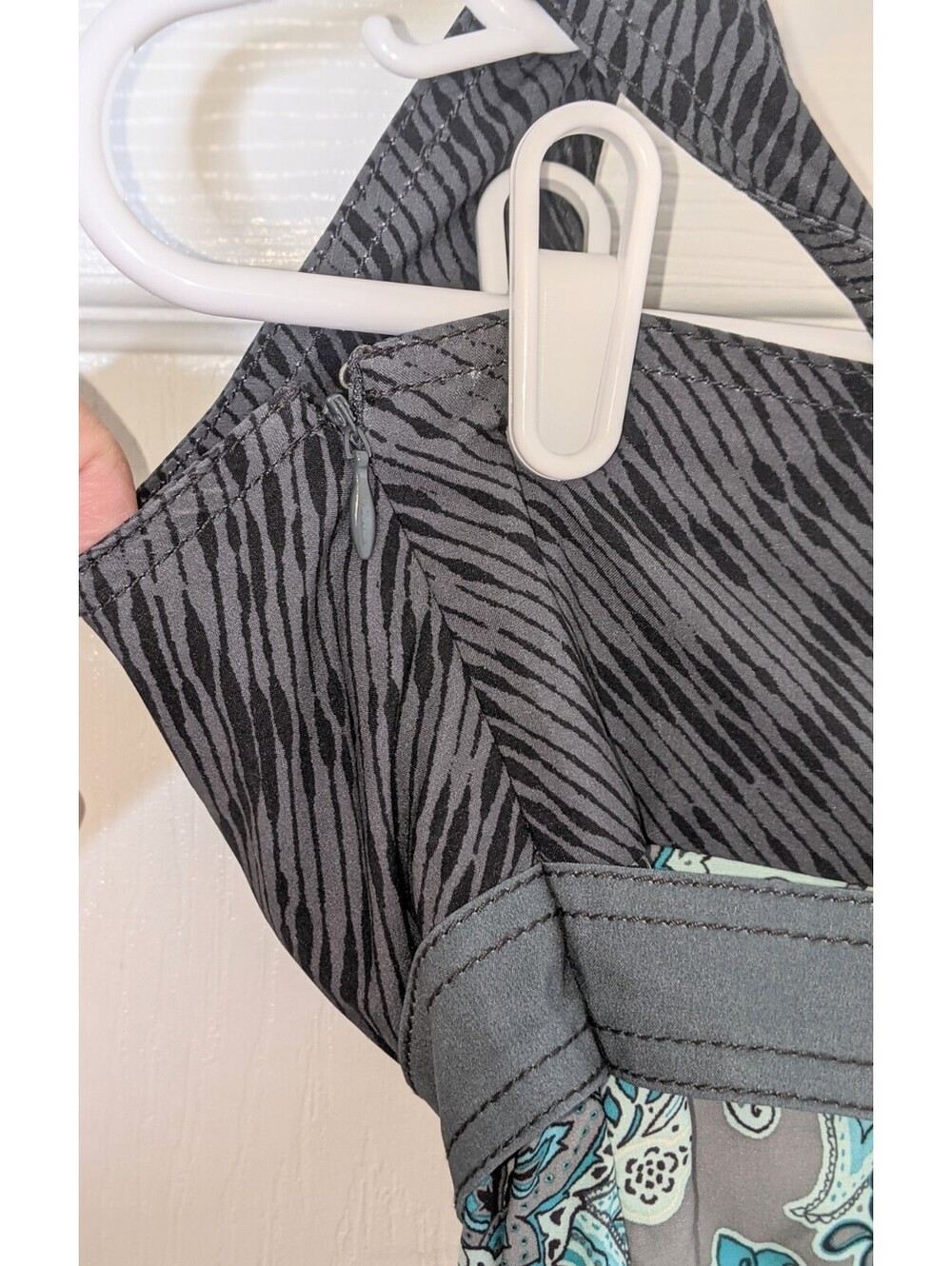 Athleta Womens Pack Everywhere Halter Dress Teal/Blk/Gray Paisley w/ Pocket Sz 6 - Picture 6 of 8